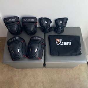 JBM Adult Knee, Elbow & Wrist Guards | Size Large | 6 Black Pieces Plus Bag
